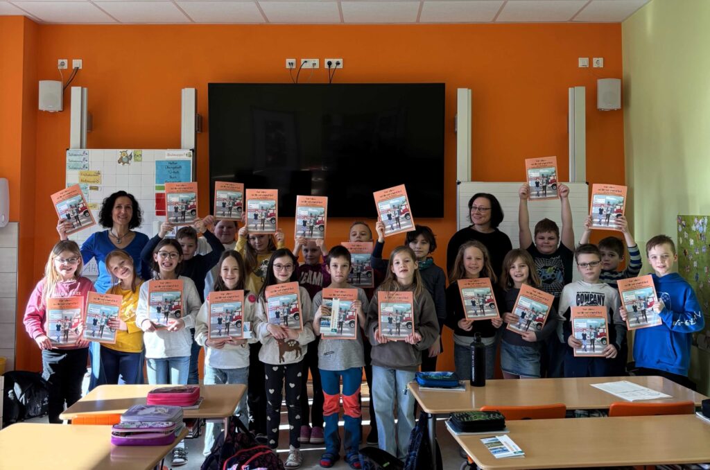 Fahrradfibeln für Grundschule Herpf, Klasse 3a; Foto von Stadtwerke Meiningen